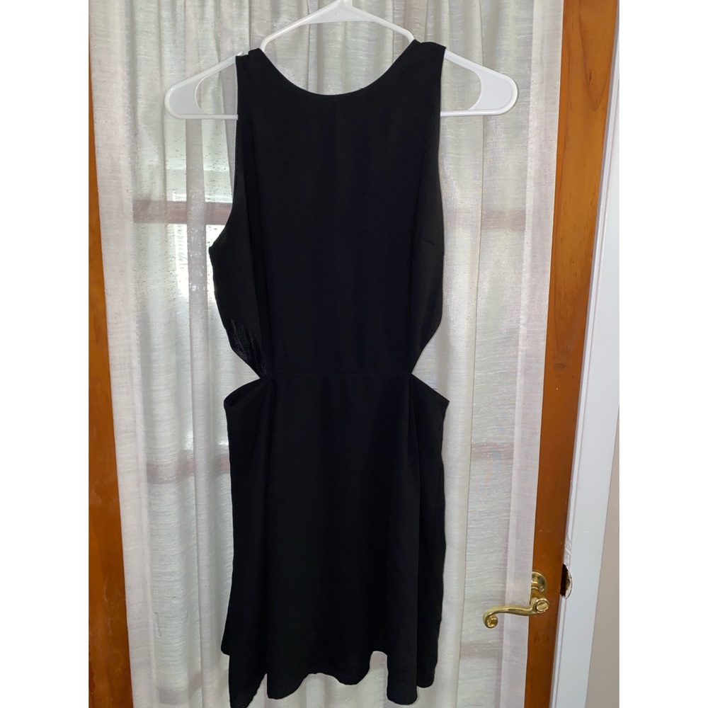 LITTLE BLACK CUTOUT DRESS
